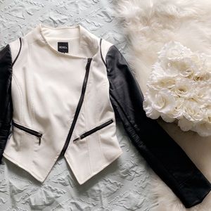 Dress up jacket XOXO